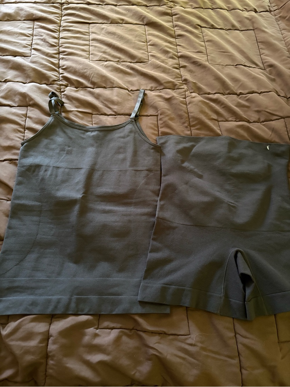 Shapewear set size large - new no tags